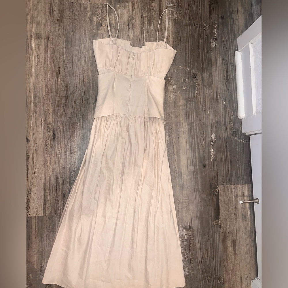 LPA GIANNA MIDI DRESS IN OAT- Small - Picture 5 of 10